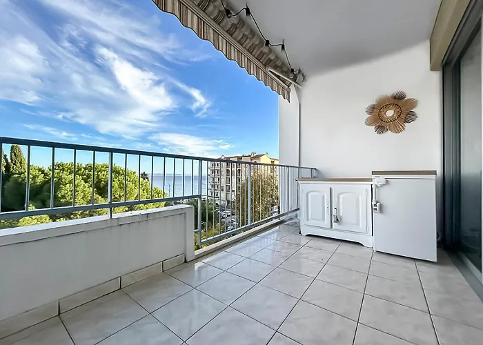 Vue Sur Et Iles Du Levant Le Lavandou