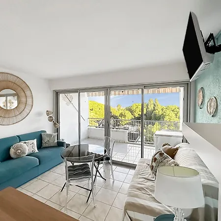 Vue Sur Et Iles Du Levant *