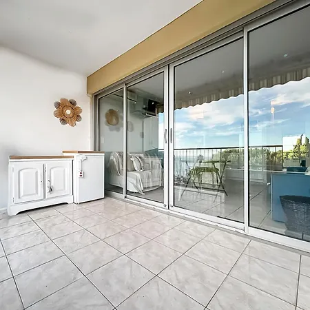 Apartment Vue Sur Et Iles Du Levant