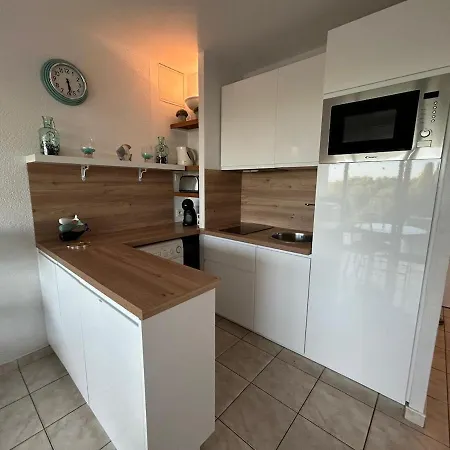 Vue Sur Et Iles Du Levant * Le Lavandou